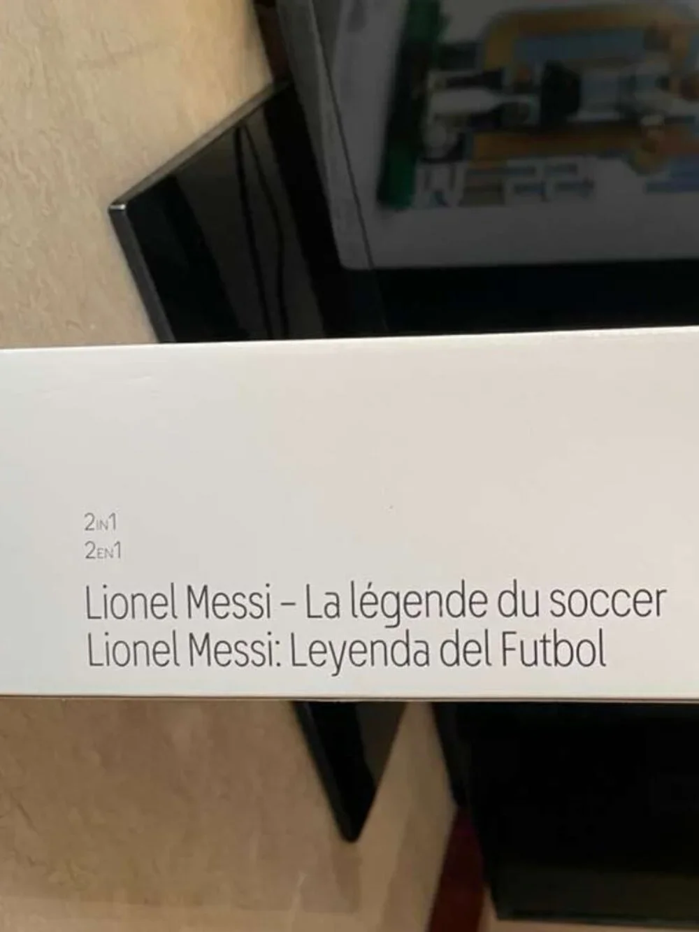 NEW! Unopened! LEGO Edition Lionel Messi - Soccer Legend 43015 - Picture 3 of 6